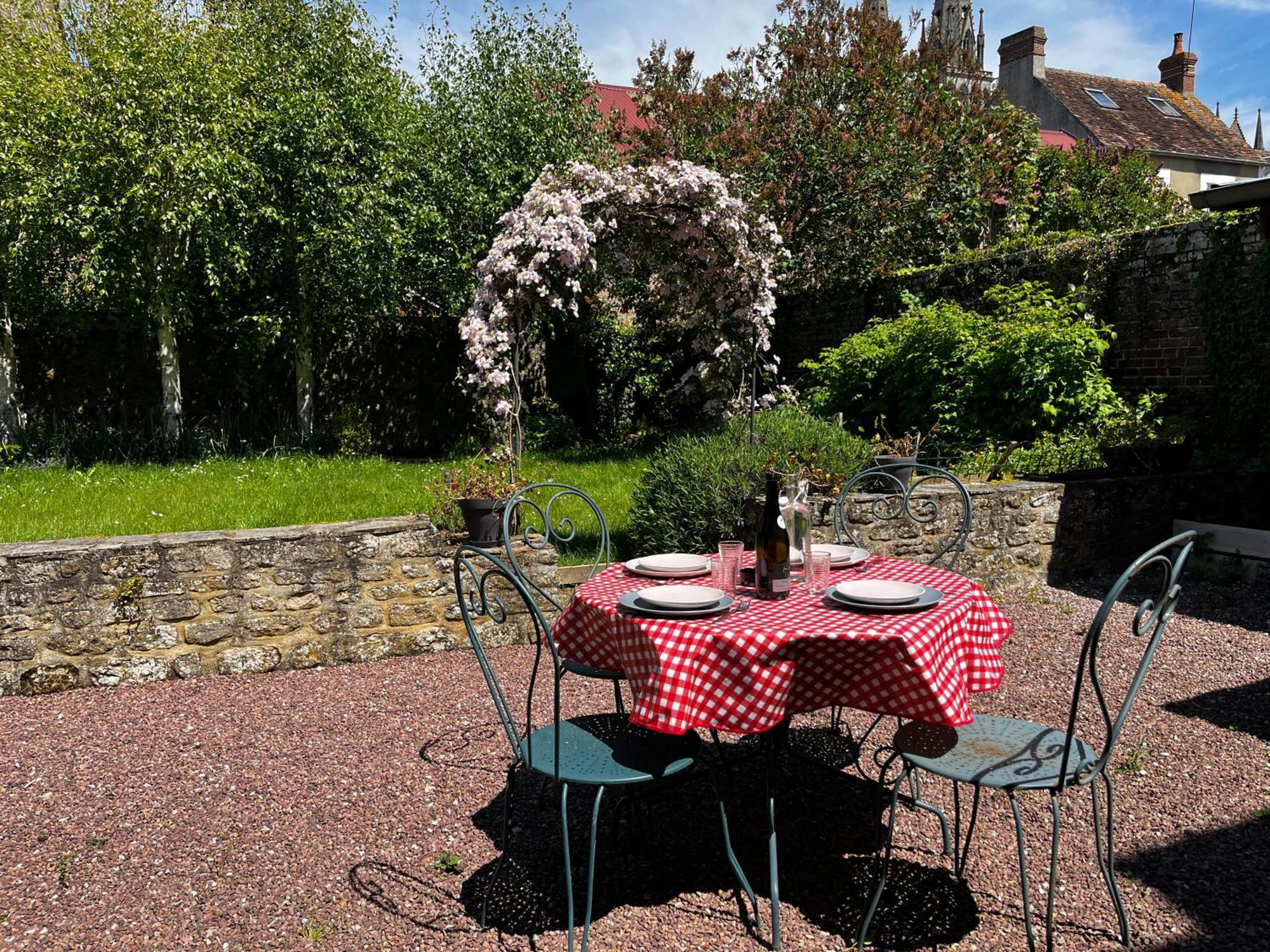 Maison Chaleureuse Avec Jardin - Pause Normande Sées Dış mekan fotoğraf